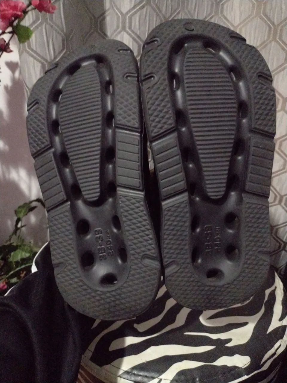 Crocs Babuche n°38/39 NOVA - Foto 2