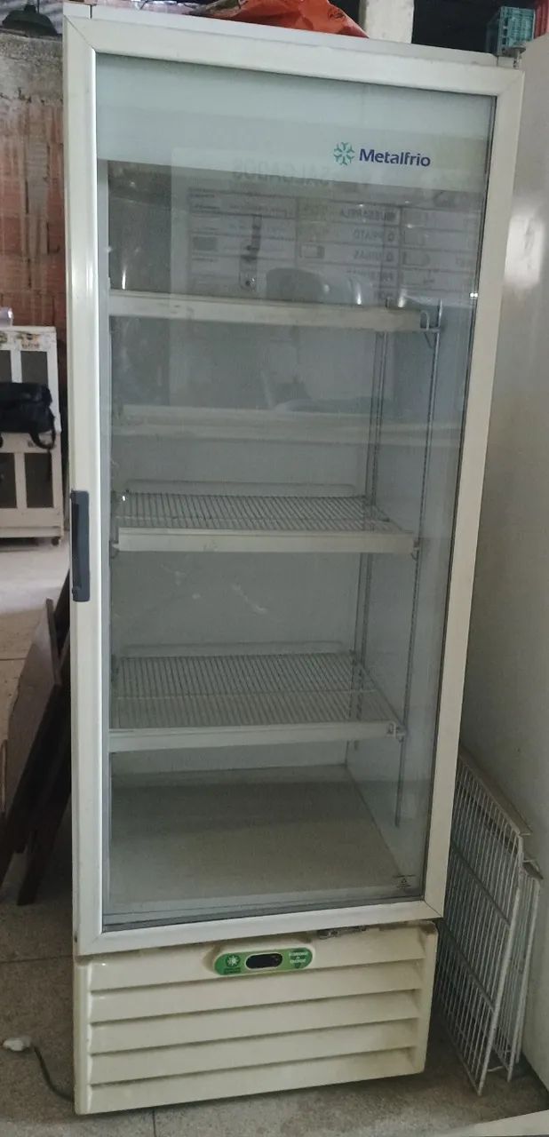 Freezer expositor de bebidas - Equipamentos Para Comércio - Campo