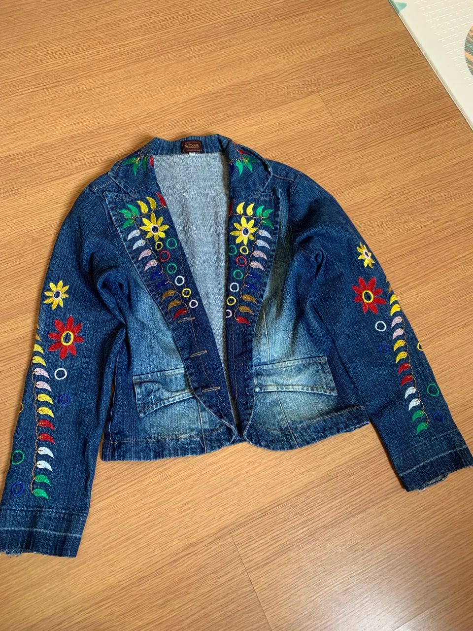 Jaqueta Jeans Bordada Vintage 