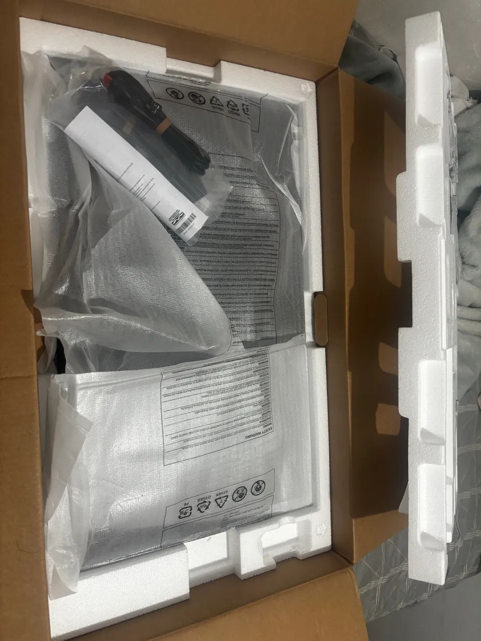 VENDO MONITOR DE 32 POLEGADAS NOVO - Foto 4