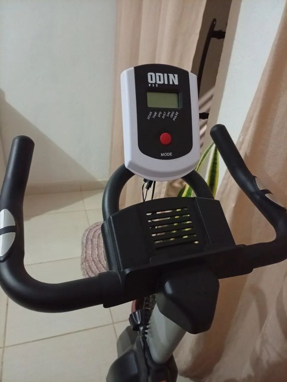 Vendo bicicleta ergométrica  - Foto 2