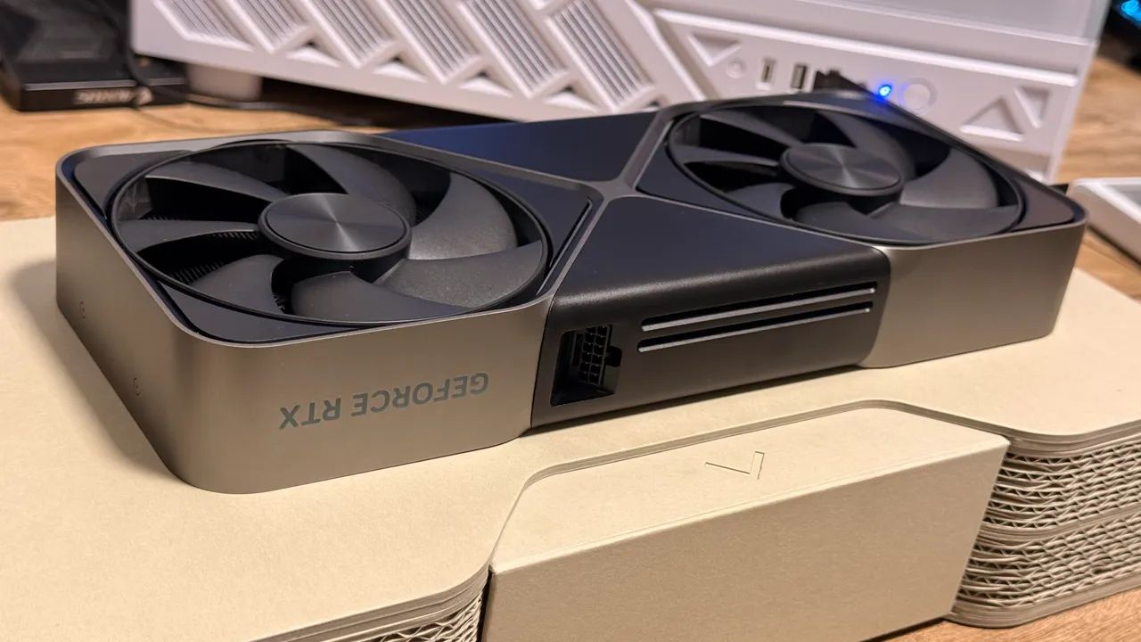 RTX 5080 FE - Founder Edition - Foto 2