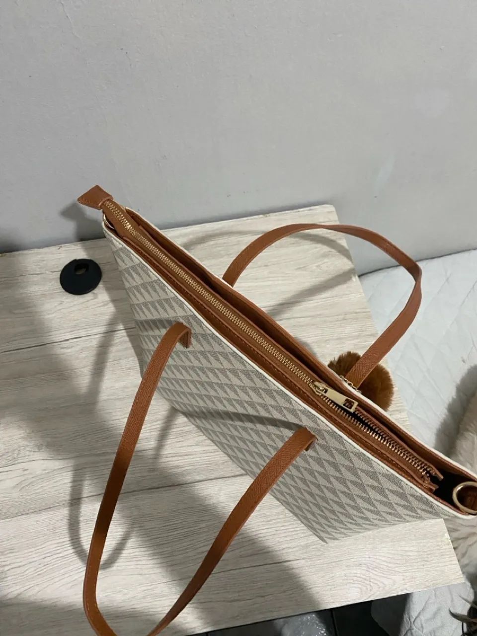 BOLSA DE OMBRO QUADRICULADA SATINATO RENNER - Foto 3