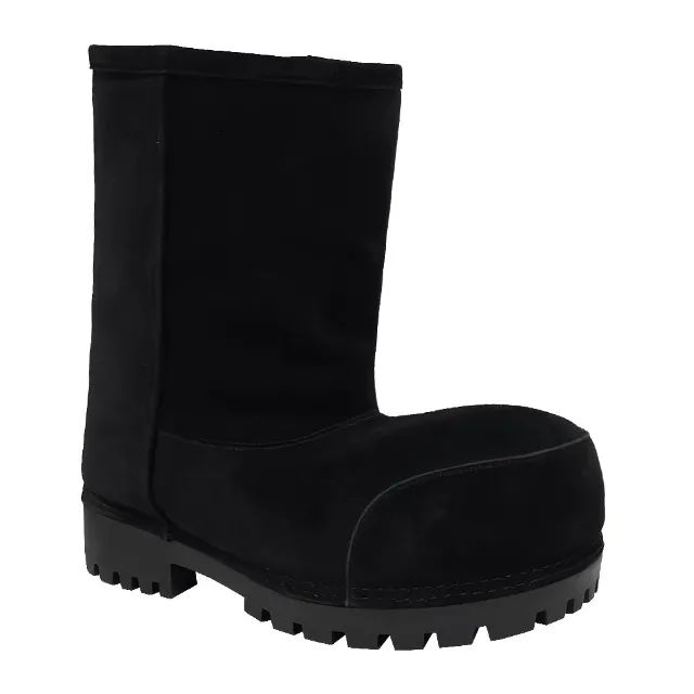 bota balenciaga alaska fur low - Calçados - Rudge Ramos, São