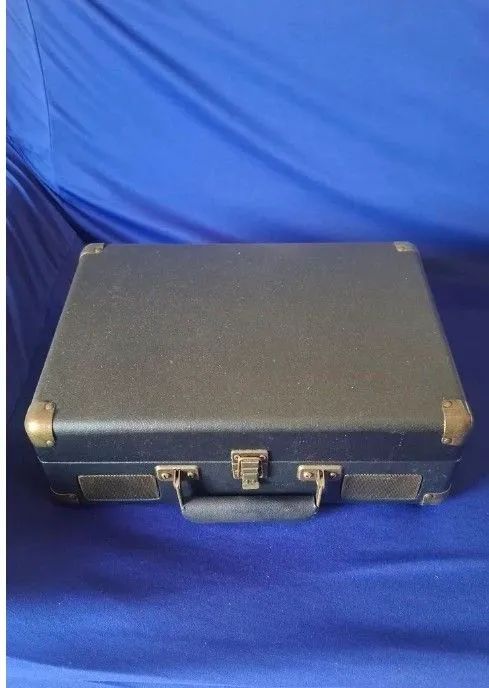 Vendo vitrola Raveo 