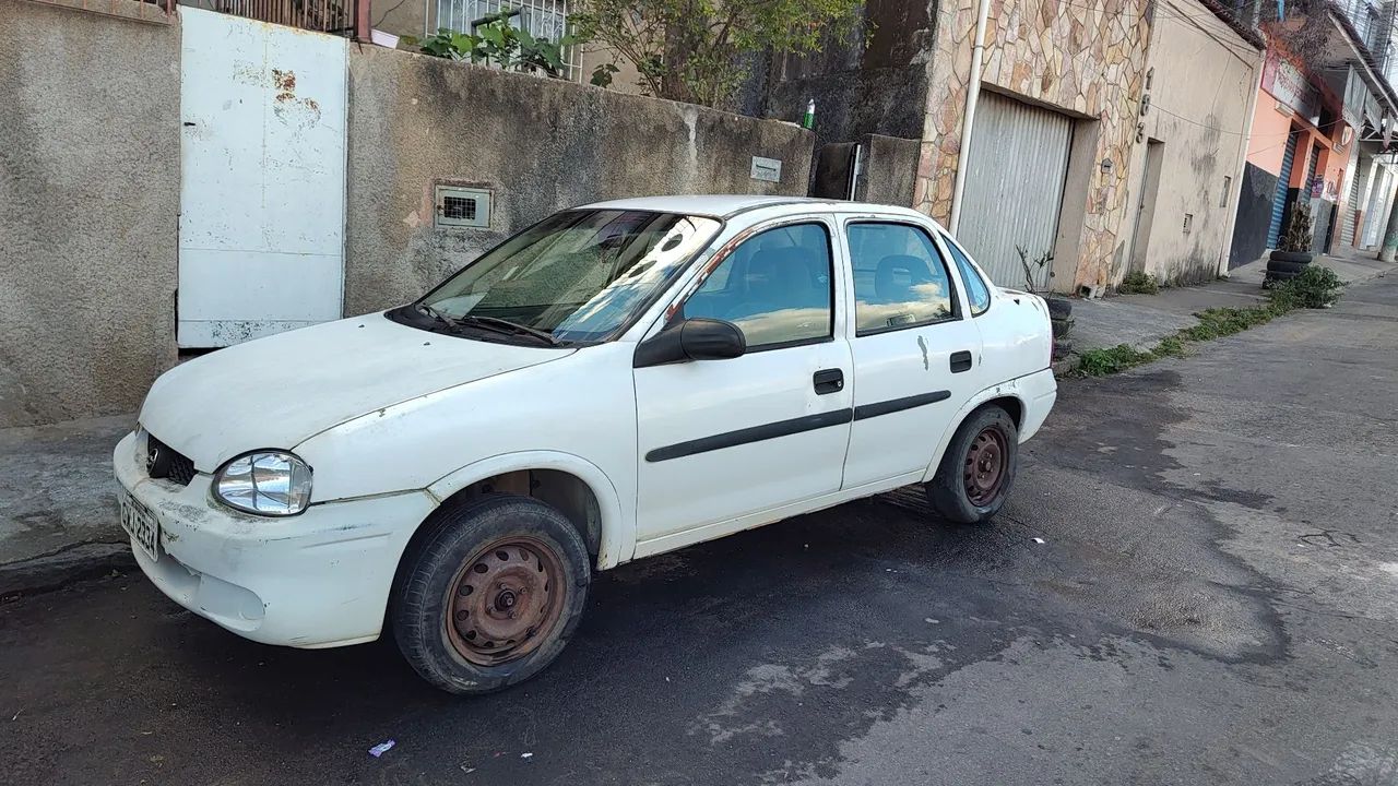 Chevrolet Corsa Corsa GL 1.6 MPFI / 1.4 EFI 2p e 4p 1998