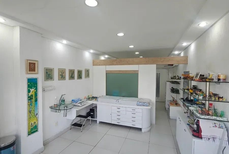 Consultório para venda possui 96m2 com 2 salas + 1 sala de espera/recepção - Foto 2