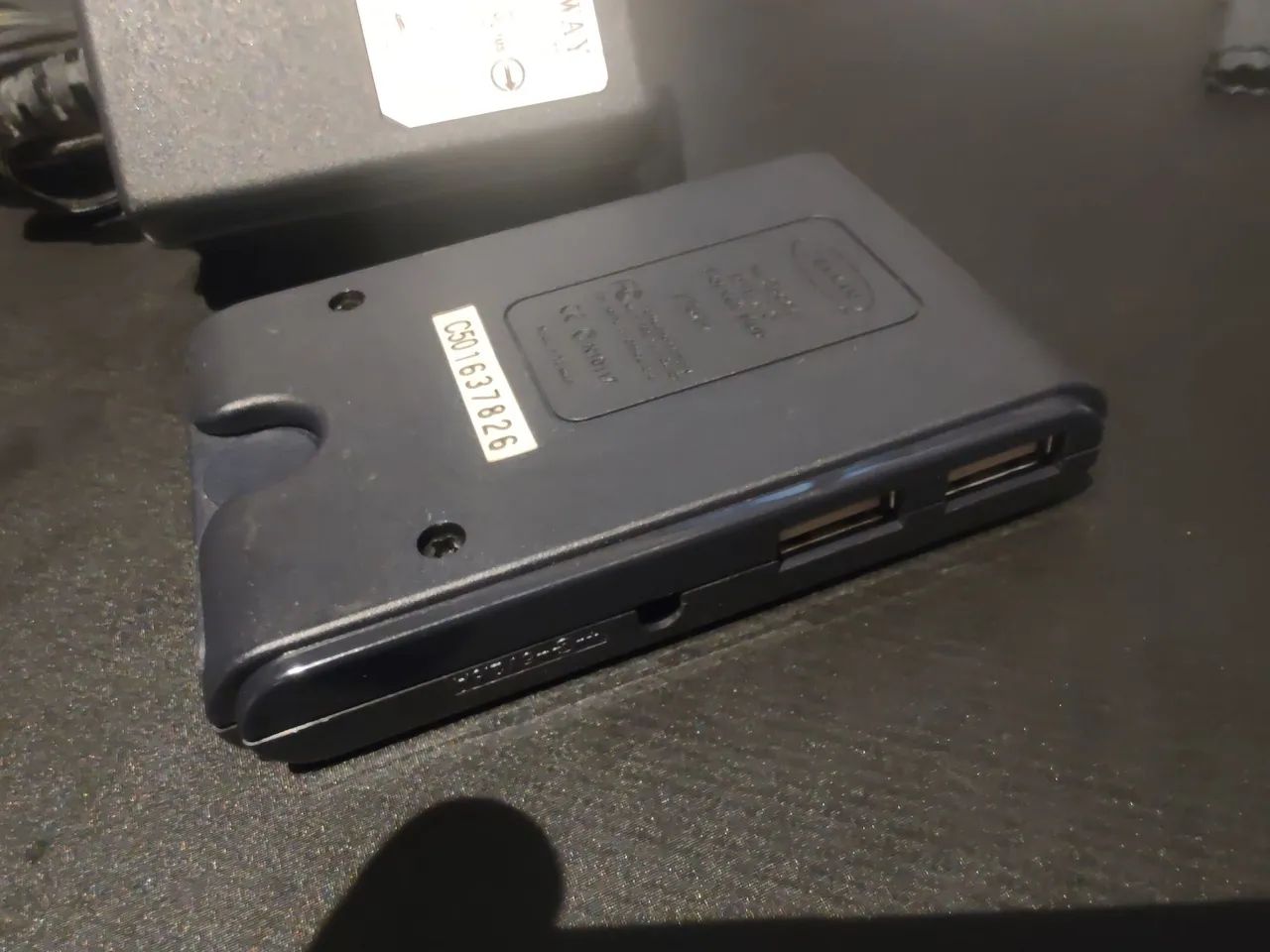 Hub usb Belkin com 4 portas e fontes para periféricos de carga maior - Foto 4