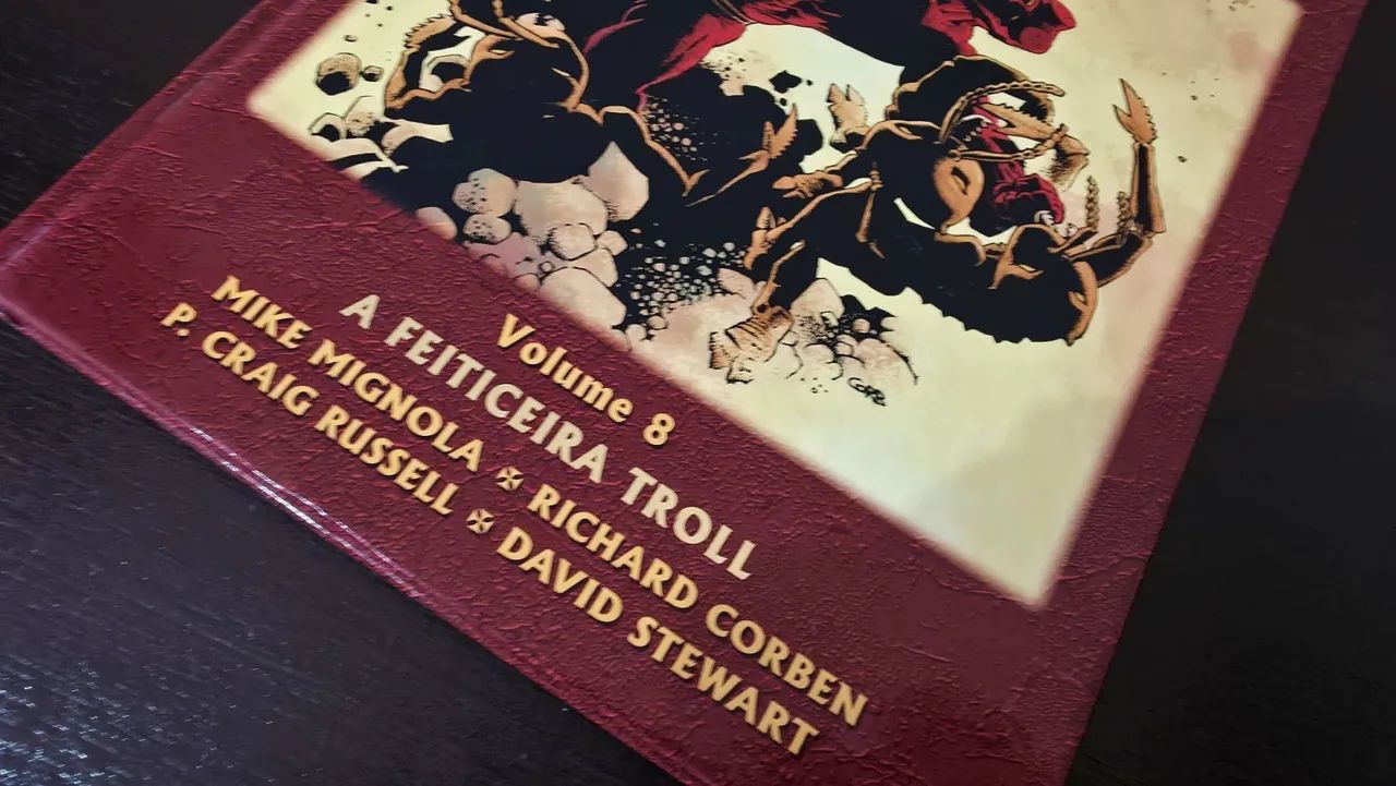Hellboy - Edição Histórica Vol. 8 - A Feiticeira Troll - HQ Mythos - Foto 3