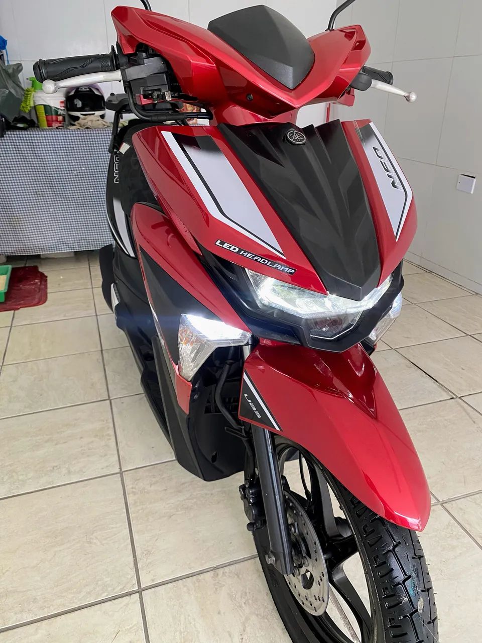 Adesivo Neo 125 - Foto 2