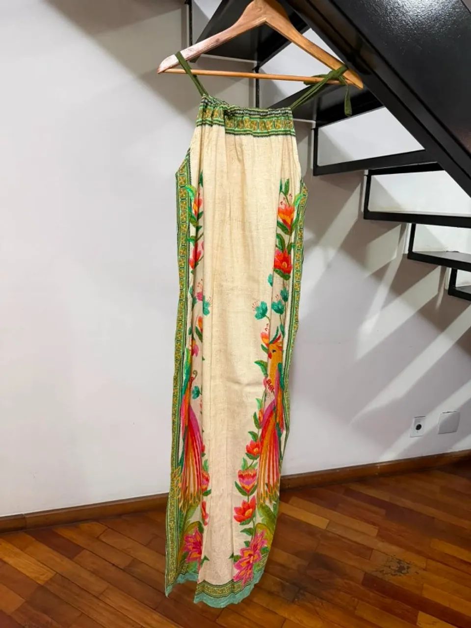 Vestido de linho Araras