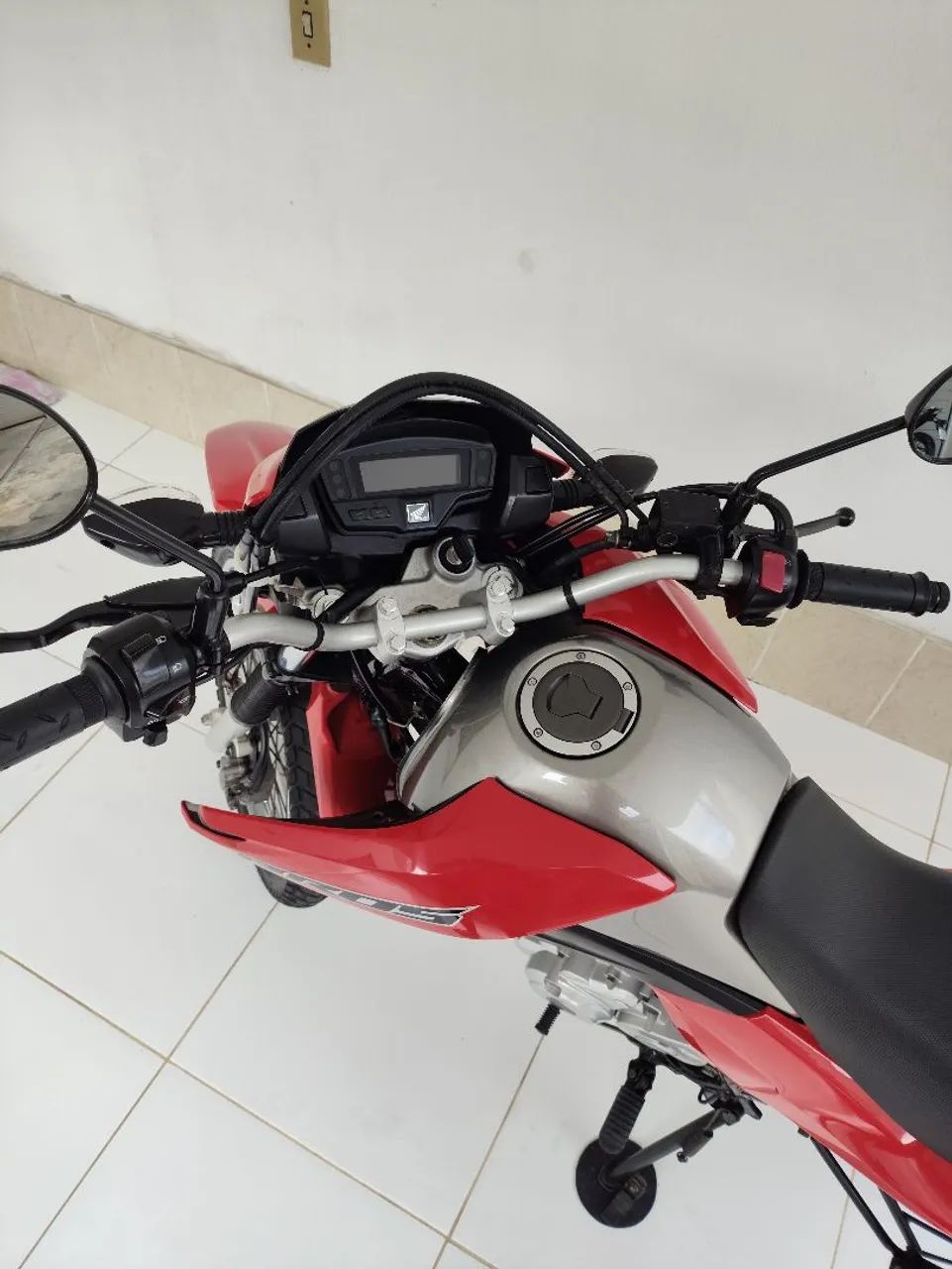BROS 2023 EXTREMAMENTE NOVA  - Foto 3