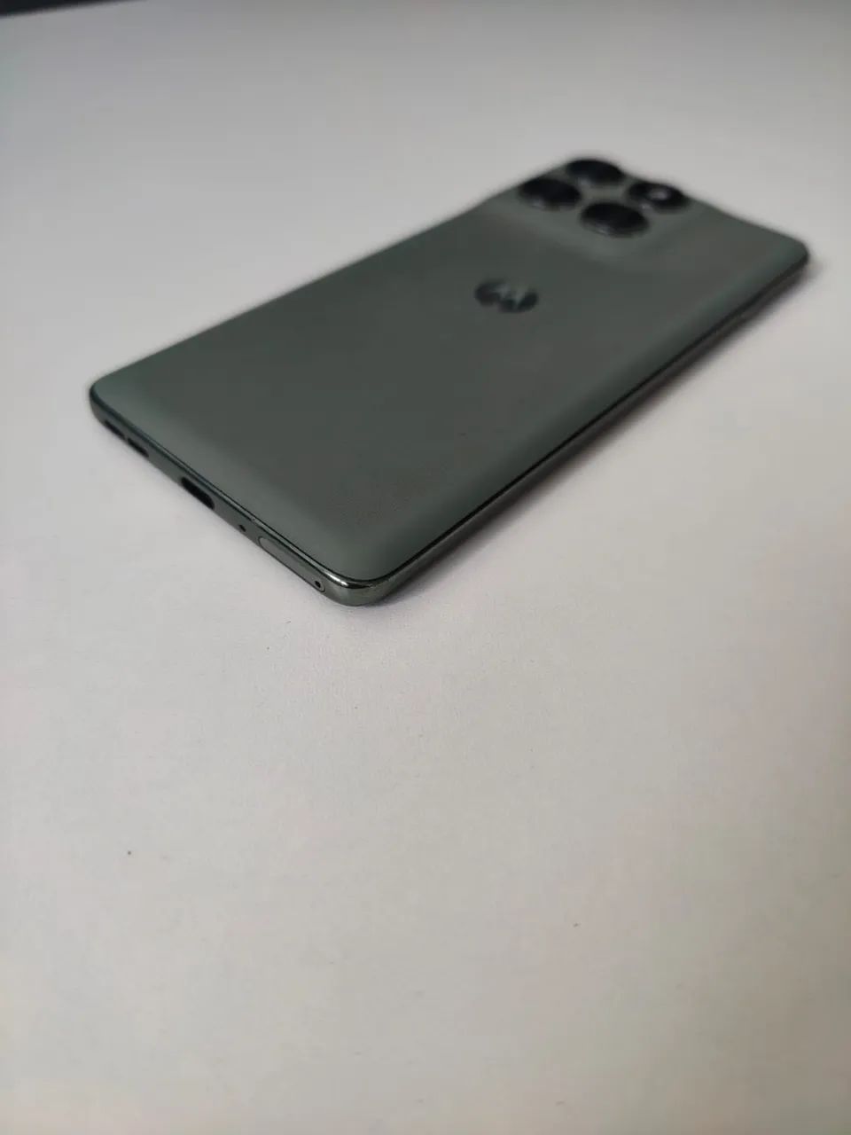 Motorola EDGE 60 Pro 5g 512GB ( cor cinza) - Foto 2