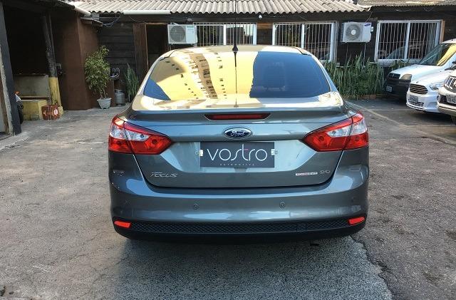 Ford/ Focus Sedan SE AT 2.0 - Foto 7