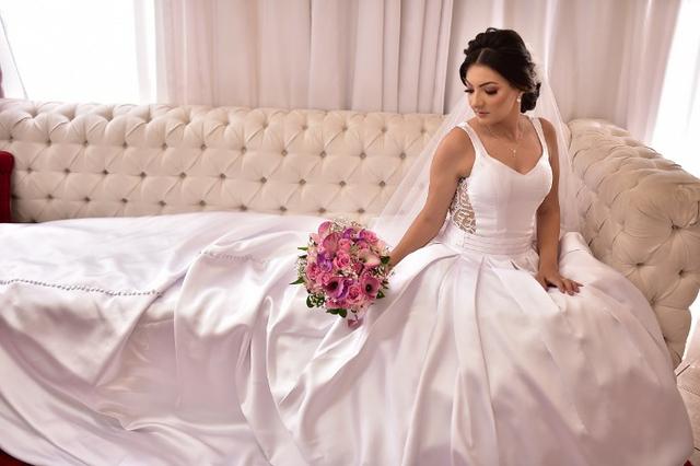 Vestido de Noiva 2 em 1 - Foto 2