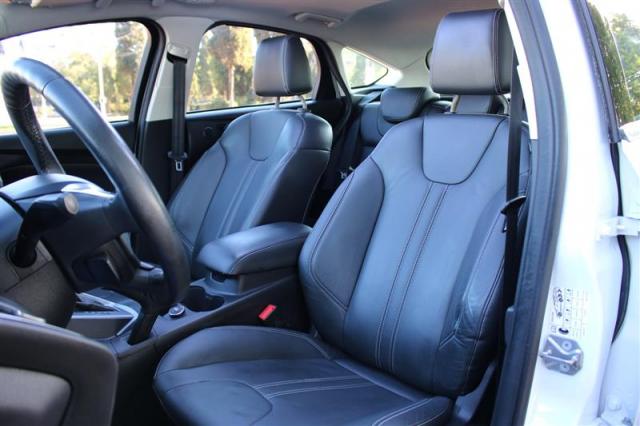 FORD FOCUS 2.0 TITANIUM 16V FLEX 4P POWERSHIFT - Foto 9