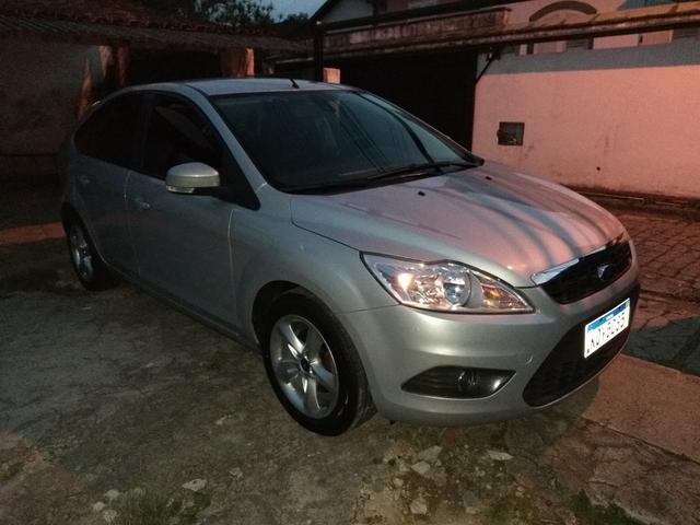 Vendo Focus Hatch 2013, 2.0 completo - Foto 2