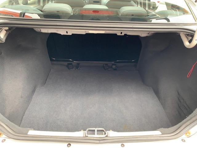 Fiat Siena EL 1.4 8V (Flex) Completo 2013 - Foto 17