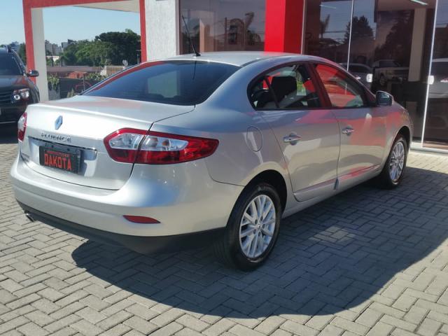 RENAULT FLUENCE DYNAMIQUE 2.0 16V HI-FLEX AUT. 2015 - Foto 8