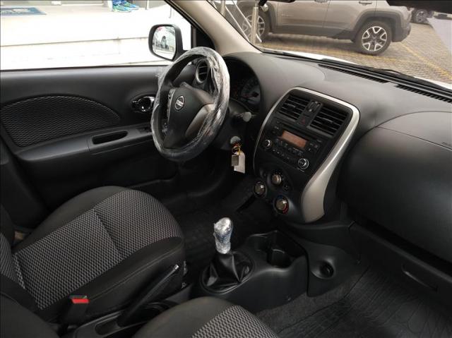Nissan March 1.6 sv 16v - Foto 6