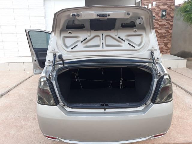 Fiesta Sedan 1.6 - Foto 2
