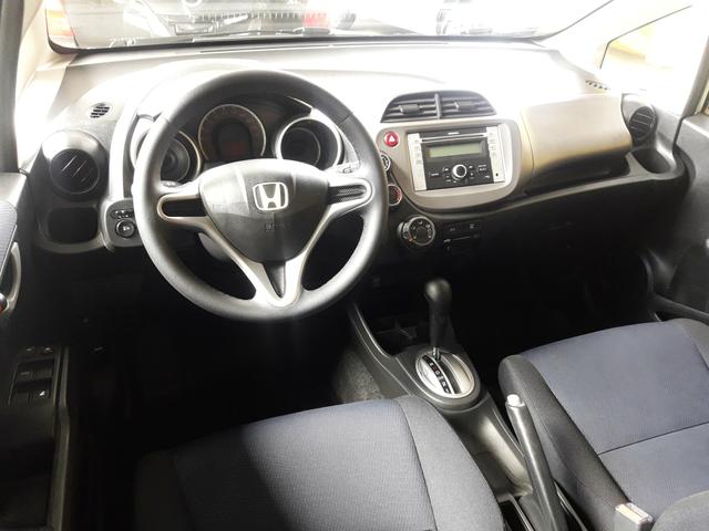 Honda fit 1.5 aut IPVA 2020 pago 2013!!8mil!! - Foto 5