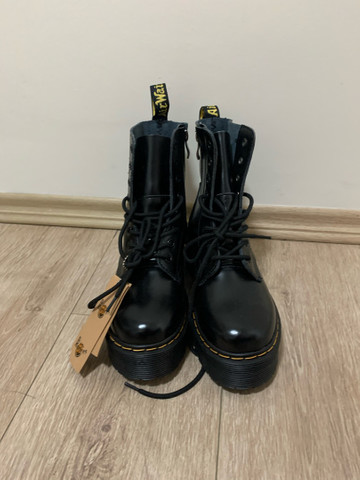 coturno dr martens inspired