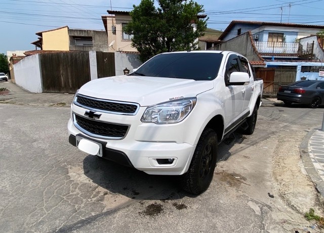 S10 LT 15/15 MAIS DE 15 MIL REAIS EM ACESSÓRIOS / IMPECÁVEL !!!
