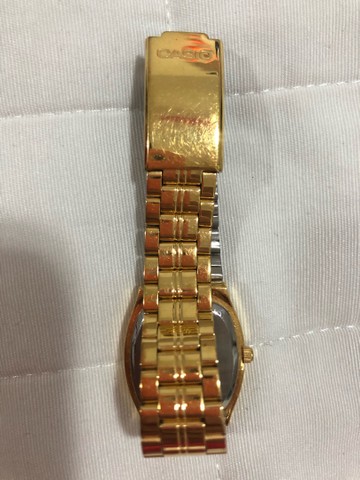Relógio Casio original dourado - Foto 2