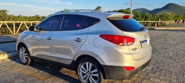 CARRO IX 35 2.0 2014