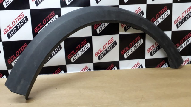Moldura Paralama Dianteiro LE Renault Sandero Stepway 08/14