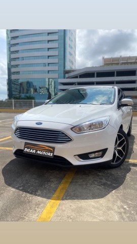 FORD FORCUS TITANIUM 2.0