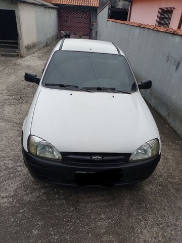 FORD COURRIE 2010