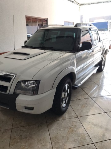 S10 EXECUTIVE 4*4 ANO 2011/11