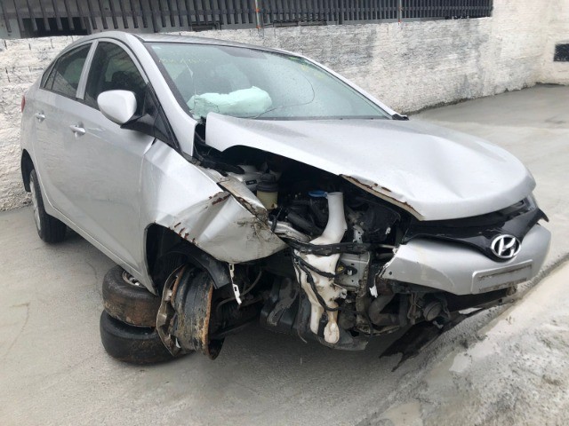 Sucata Hyundai HB20s 1.6 16v Manual 2015/2016 Flex - Foto 2