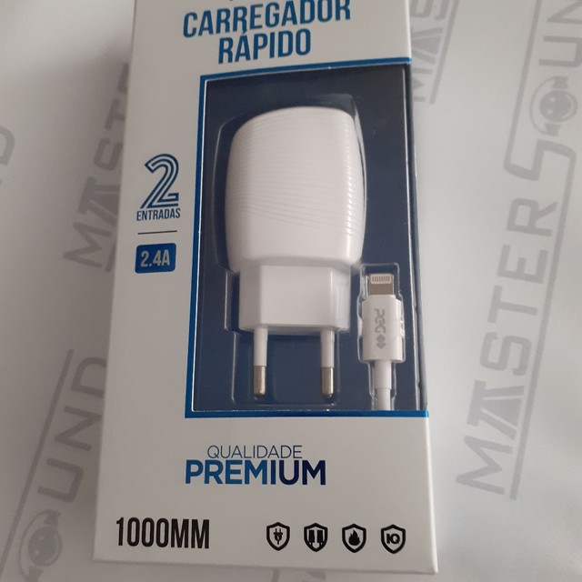 Kit carregador rápido de parede. Com duas entradas usb. Cabo com entrada lightning. Novo. 