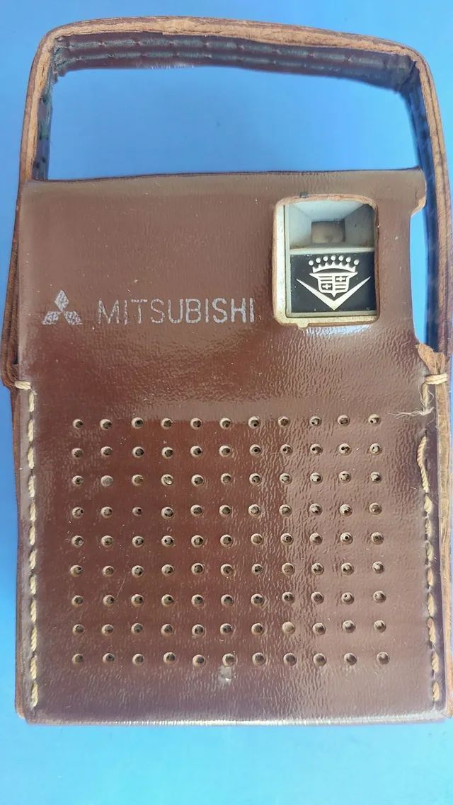 radio de bolso mitsubishi capinha de couro perfeito - Foto 6