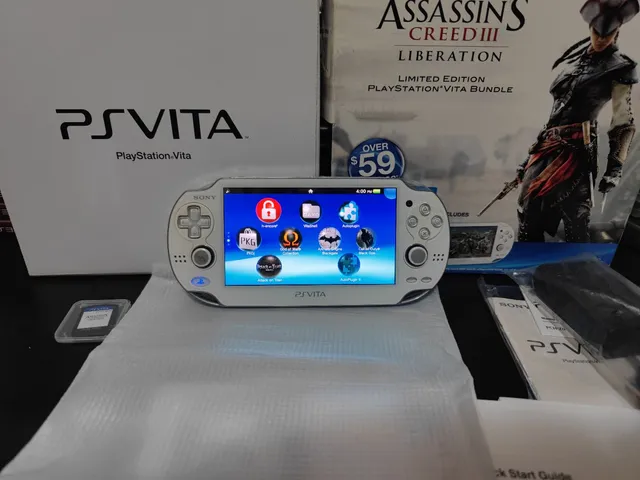 Jogo Assassin's Creed 3 Liberation - PS Vita Usado : : Games e  Consoles