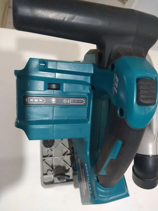 Serra de trilho Makita 18v + 2 baterias originais - Foto 2