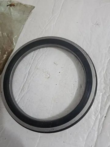 Komatsu QSK23 retentor dianteiro motor novo original 6245213121 - Foto 3