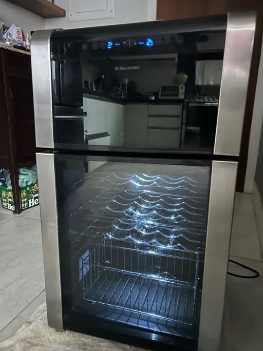 ADEGA ELECTROLUX - ACD28 - 127v