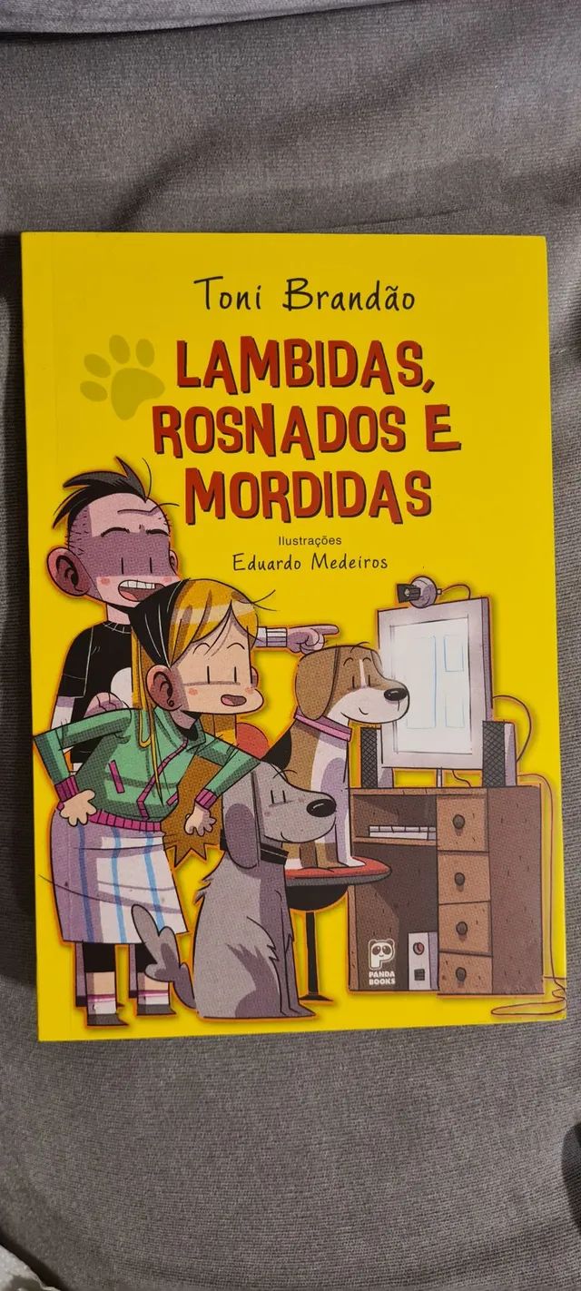 Lambidas, rosnados e mordidas