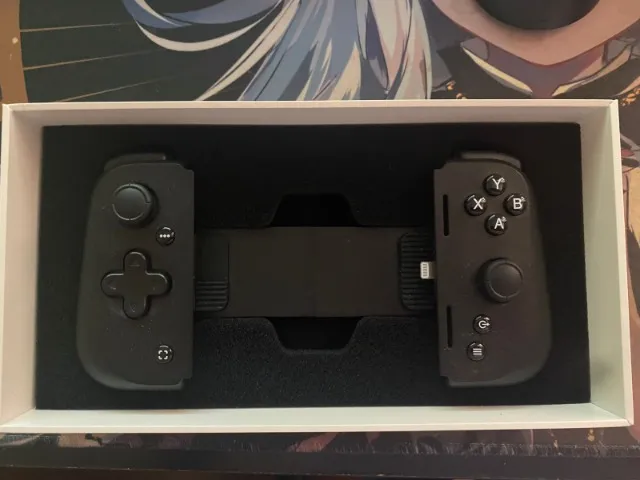Razer Kishi V2 Iphone ( Open Box )