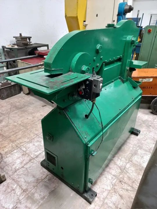 Metaleira Hidráulica Newton Trifásico 220 Volts / -- 00294 - Foto 3