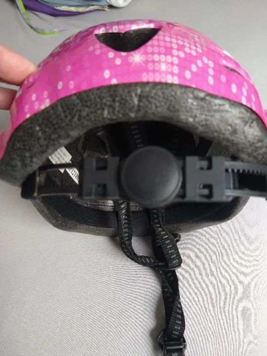 Capacete ciclismo regulável Barbie  - Foto 2