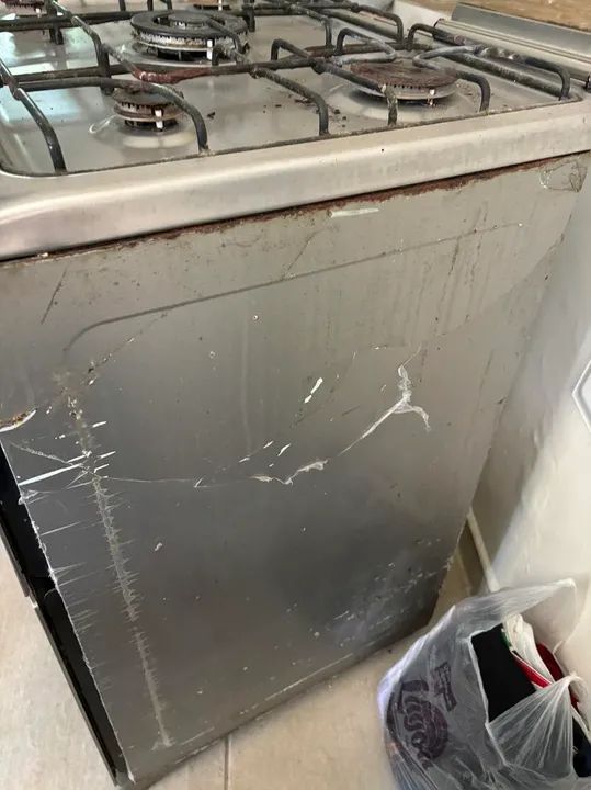 Fogão Electrolux 5 Bocas Usado c/ 2 fornos sendo o de cima não funciona - Foto 3