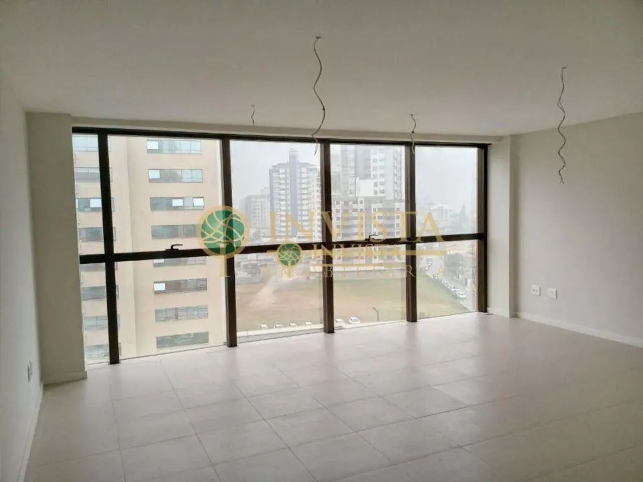 À venda | Sala Comercial com 31,37m² e 1 vaga - Estreito, em Florianópolis. - Foto 2