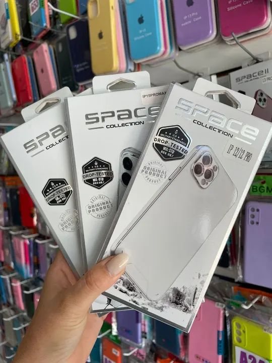 Capa Space Transparente Todos os Modelos de iPhone 