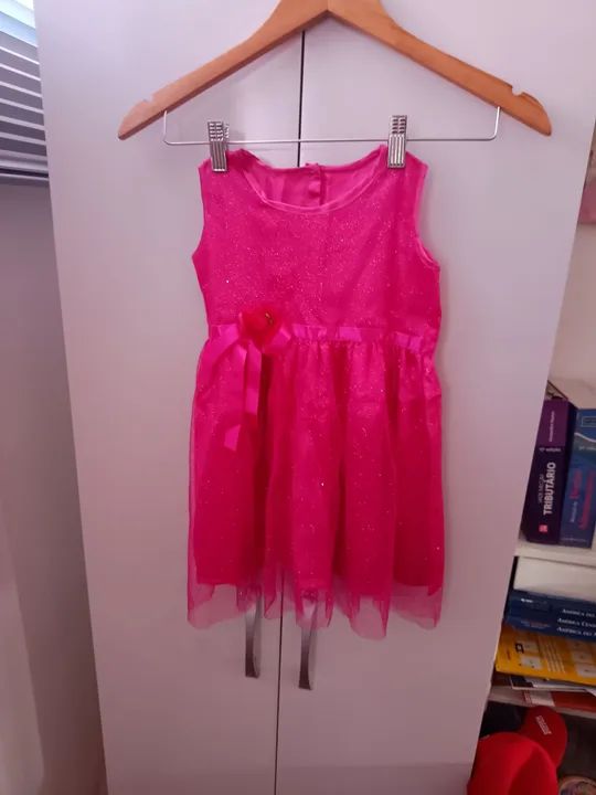 Vestido de festa infantil rosa com glitter
