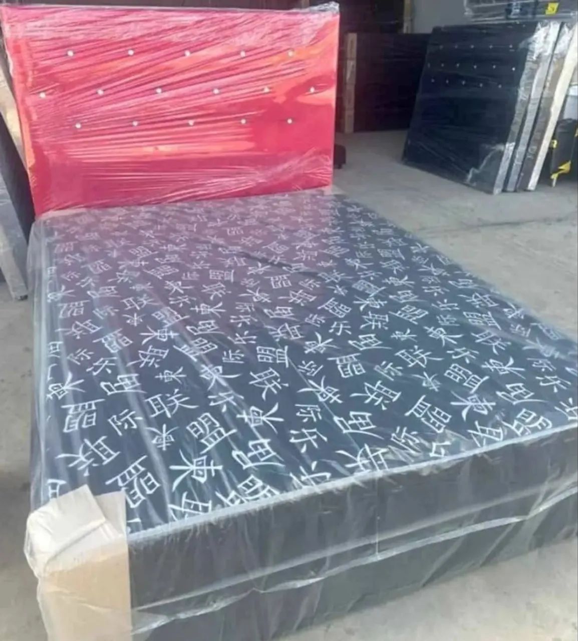 Cama Box Casal com colchão e Cabeceira! Frete grátis 